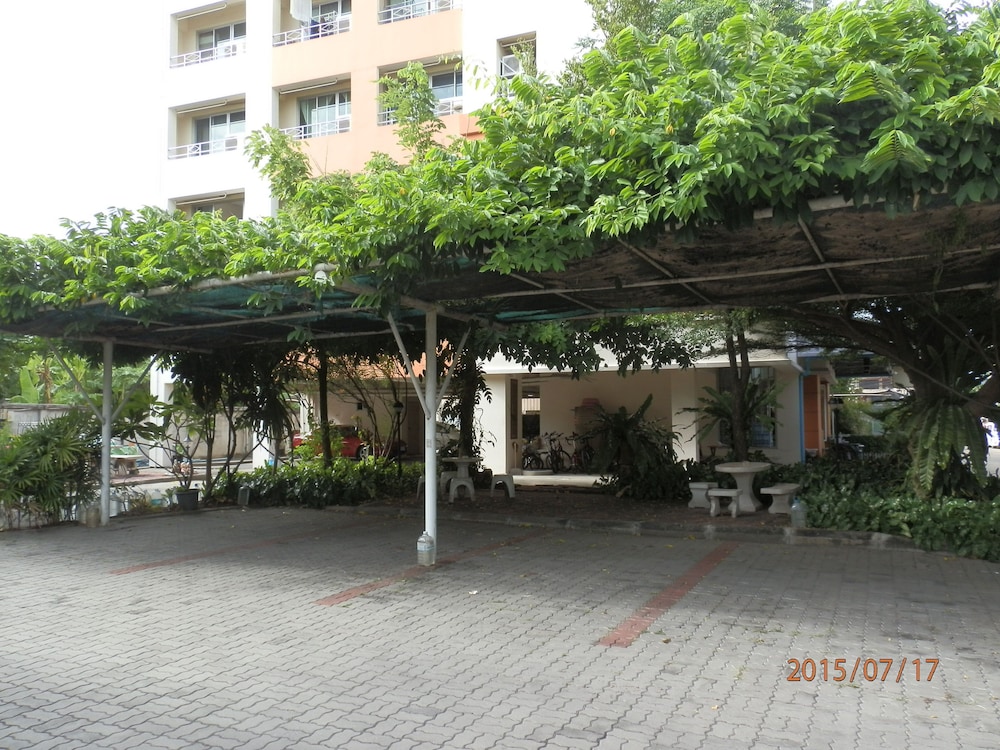 Sandy Serviced Apartment 11/62