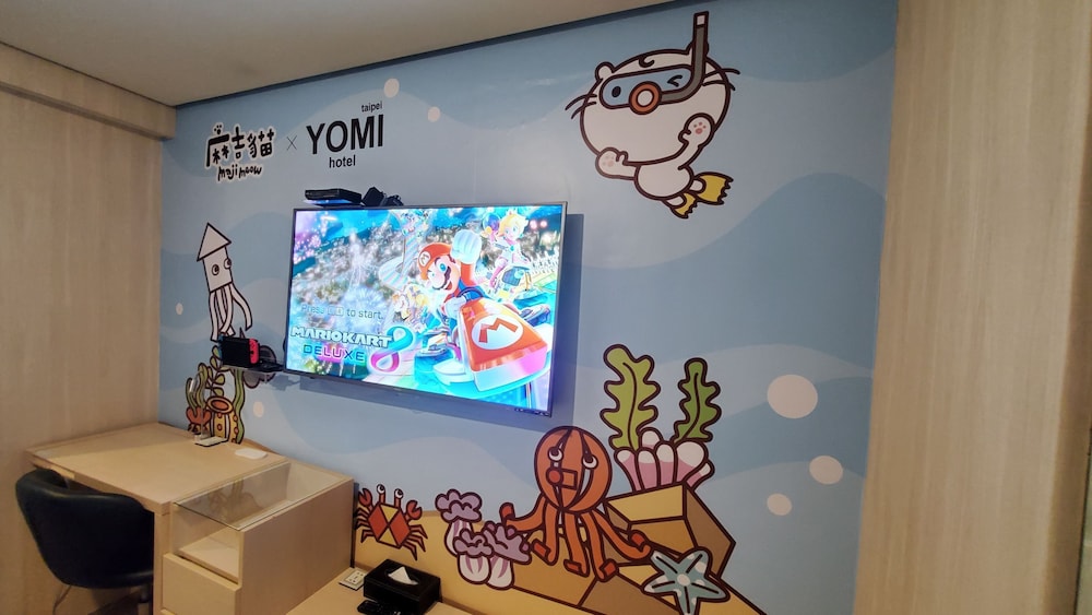 Yomi Hotel 8/76