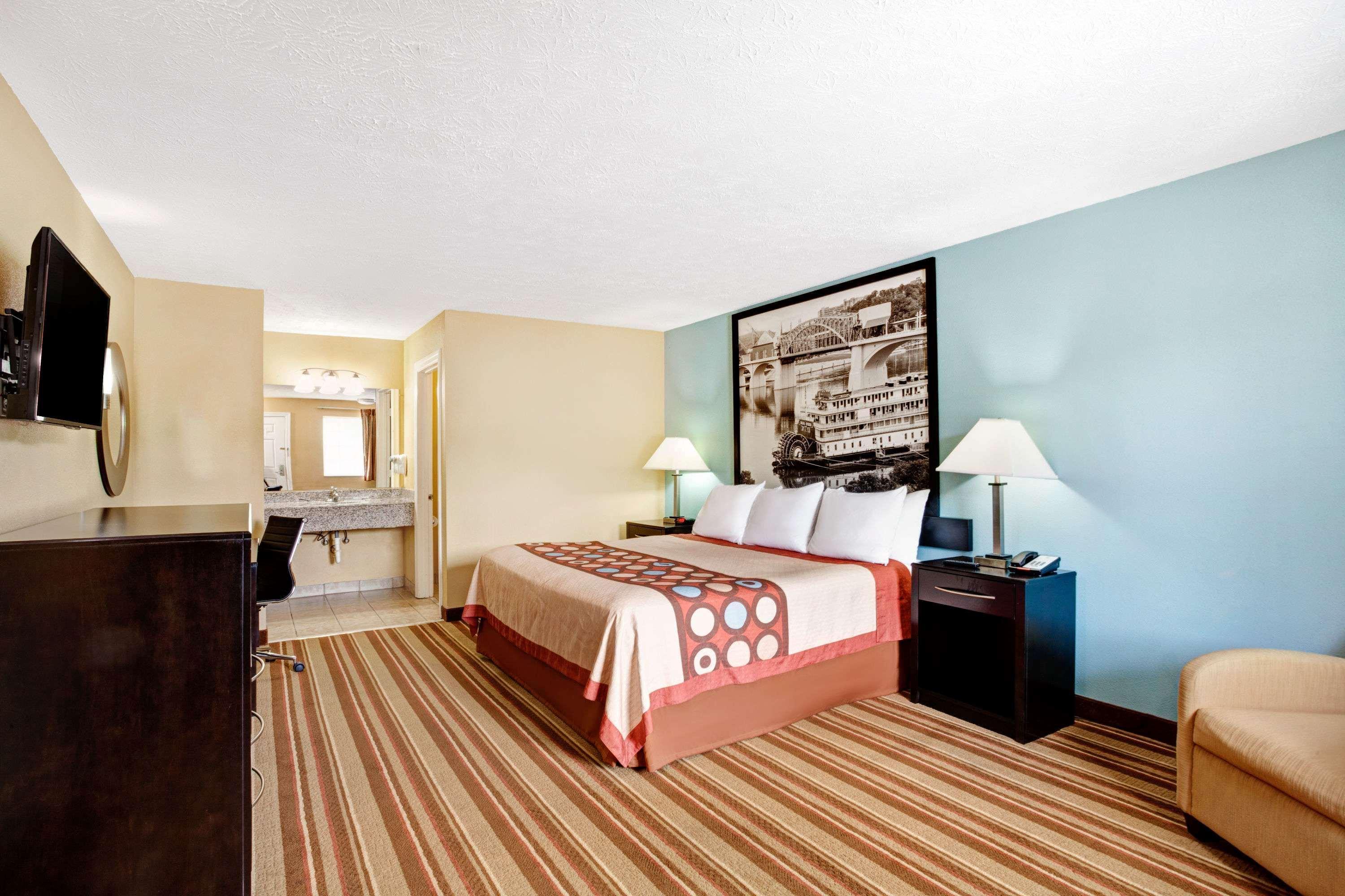 Room, King Bed