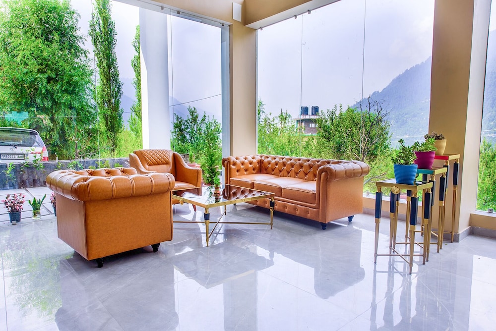 Naturevilas Sarovar Premiere Manali 56/65