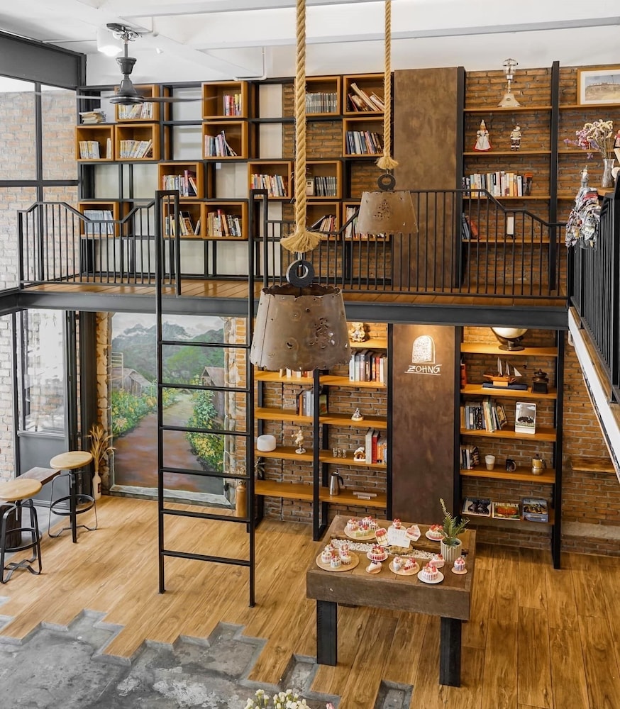 Hobnob Hostel - Adults Only 32/40
