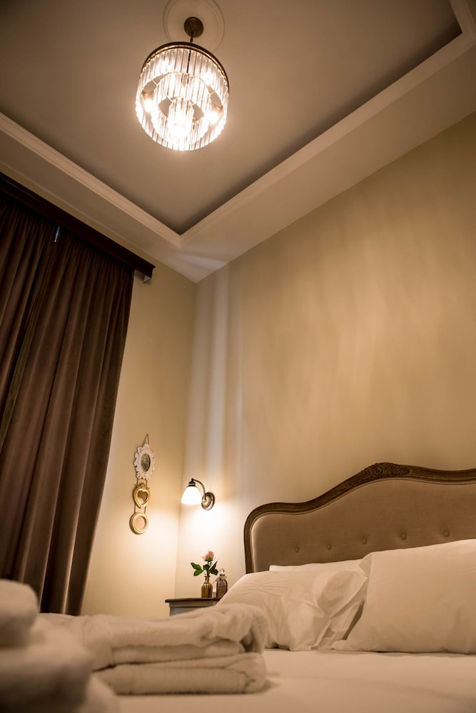 Kyria Boutique House 13/50