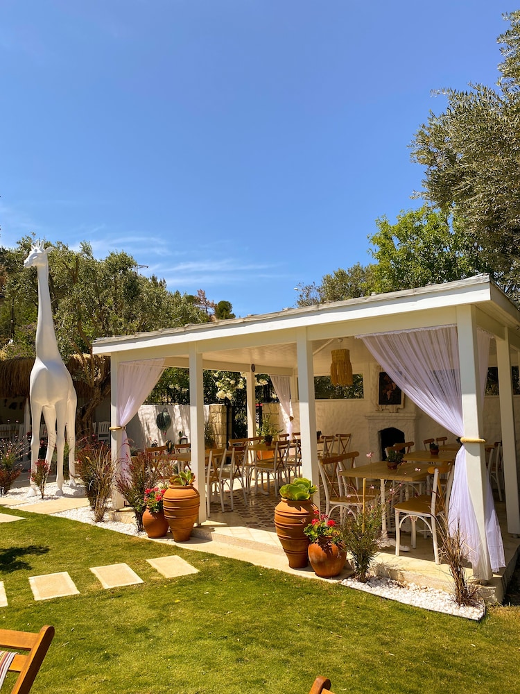Balambaka Otel Alacati 3/50