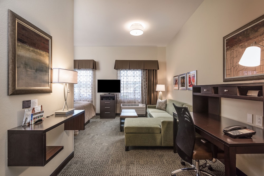 STAYBRIDGE SUITES EAU CLAIRE - ALTOONA 42/67