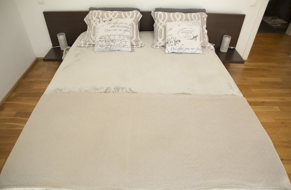 Infinity White Complex 43/59