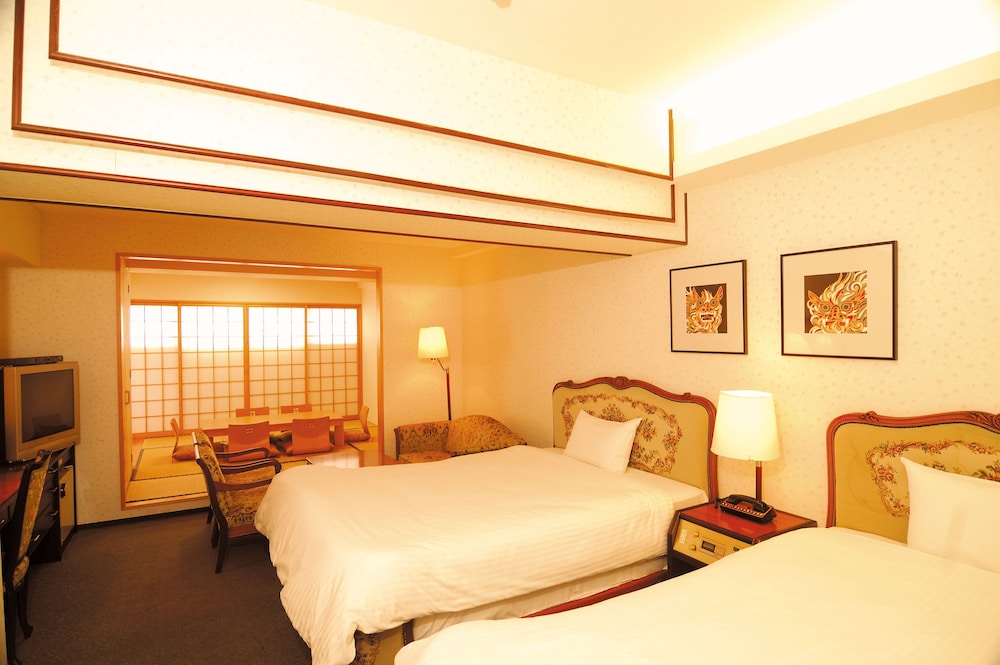 Ryukyu Sun Royal Hotel 13/57