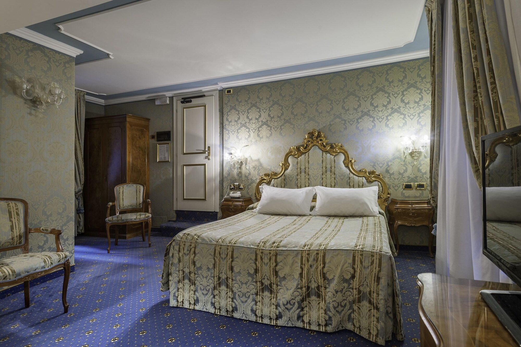 غرفة سوبيريور بسرير مزدوج، Hotel Al Ponte Antico 4/7
