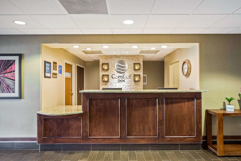 Comfort Inn La Porte, IN 2/26