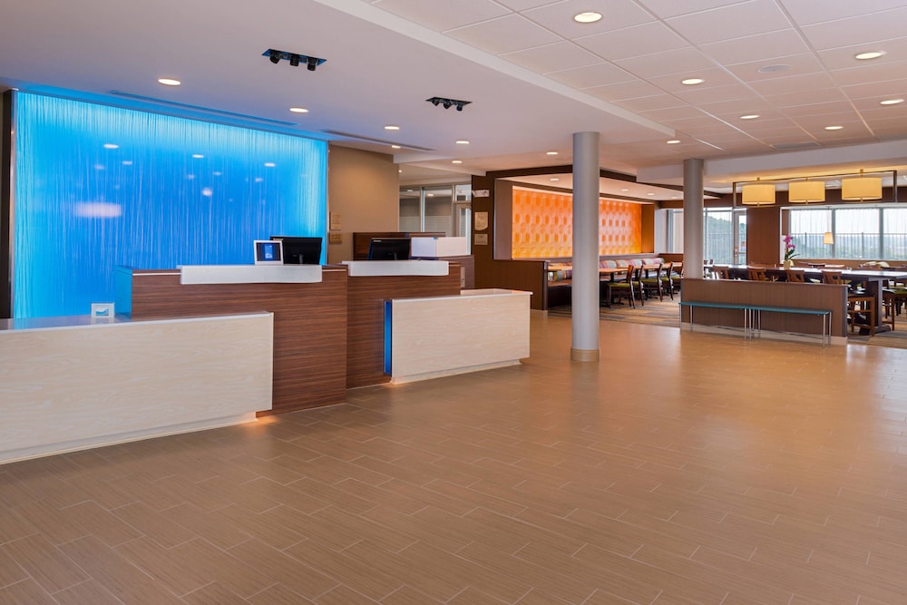Fairfield Inn And Suites By Marriott Huntington 7/46