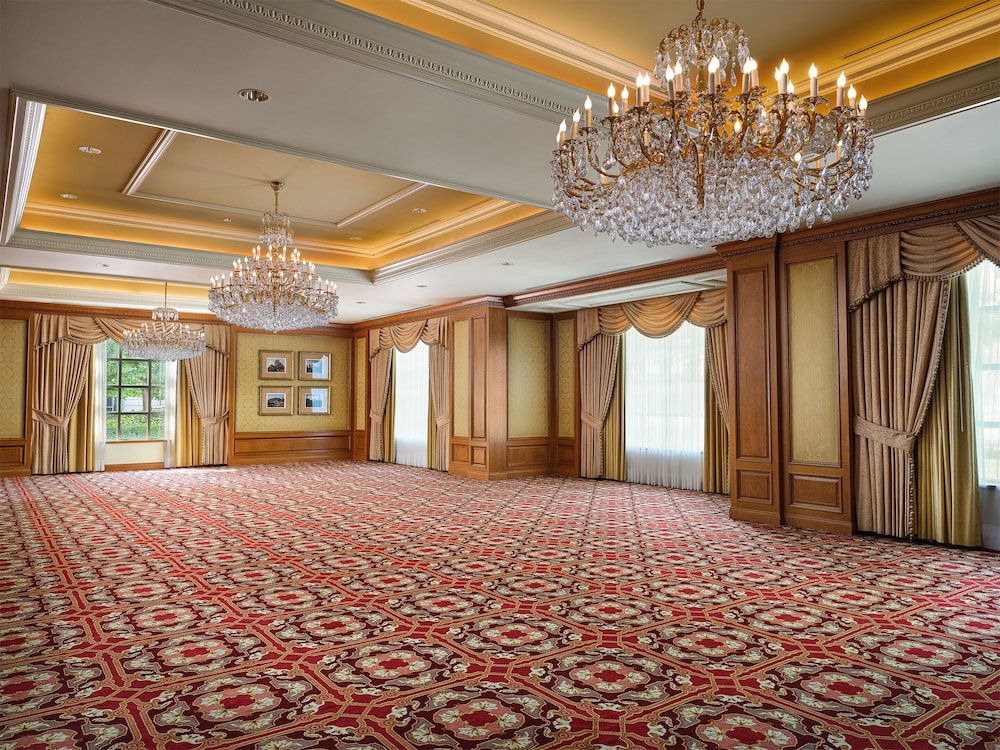The Grand America Hotel 27/73