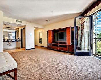 Hotel 43 36/60