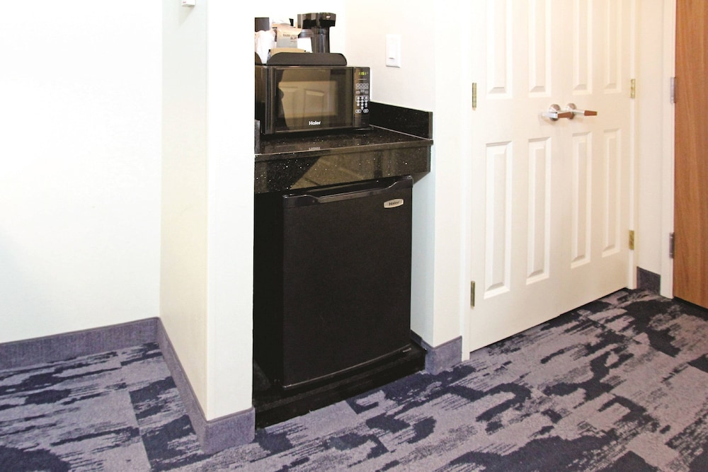 Fairfield Inn Suites Charleston Airport Convention Center 20/45