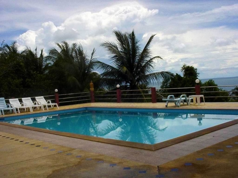 Golden Hill Resort 30/33