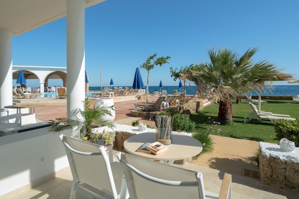Pyrgos Beach Apartments 32/50