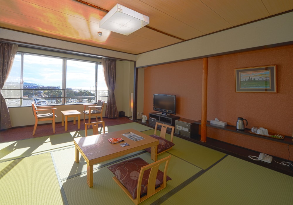 Kamenoi Hotel Chitamihama 48/72