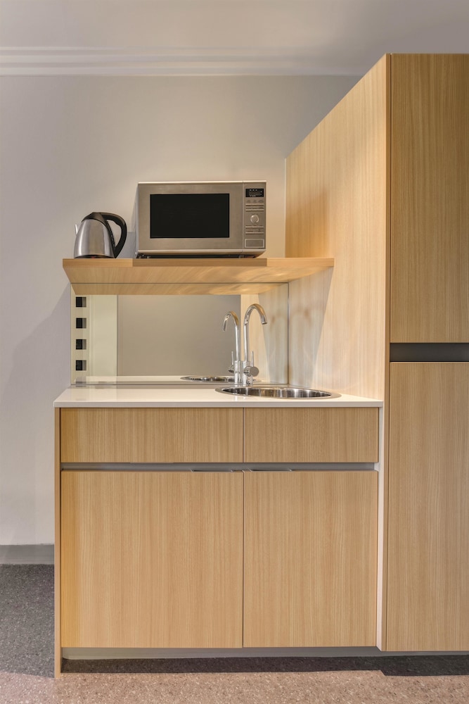 ibis Styles Sydney Central 18/80