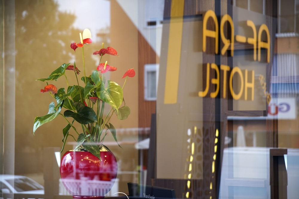 Af-Ra Hotel 10/50