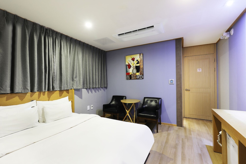 Hotel Golden Hill 15/65