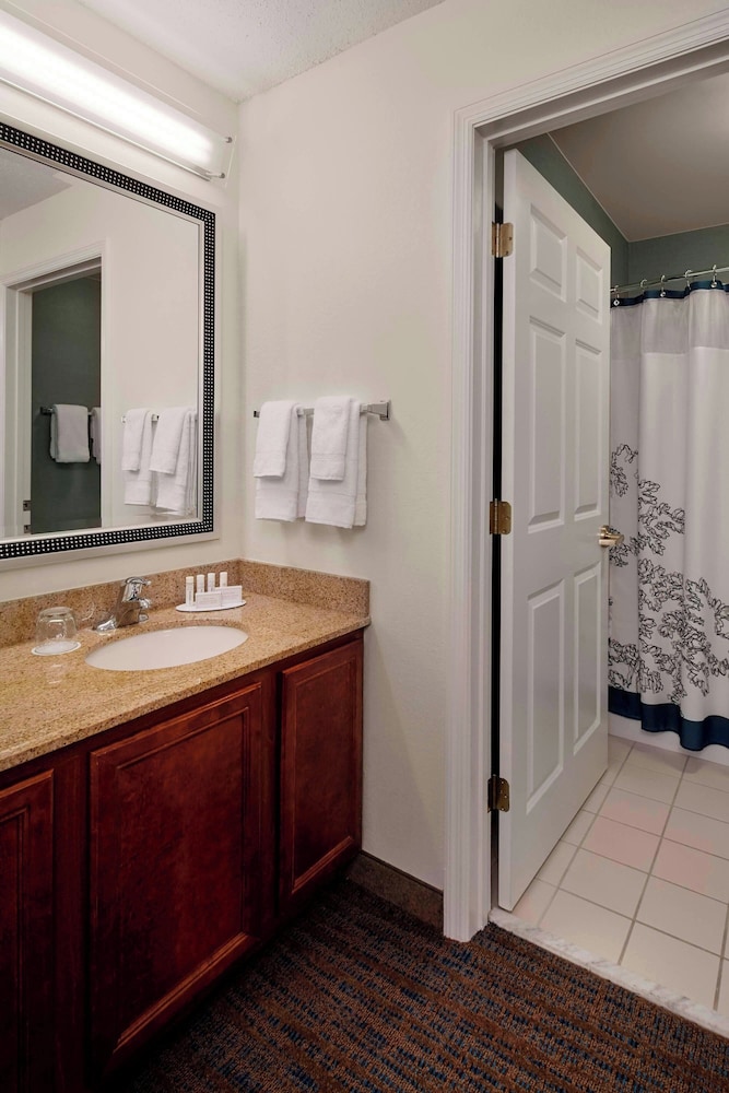 Residence Inn St Louis Airport Earth City 25/26