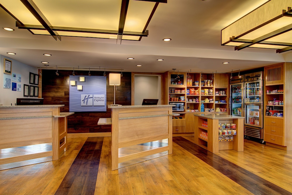 Spark by Hilton Germantown Washington DC North 3/25