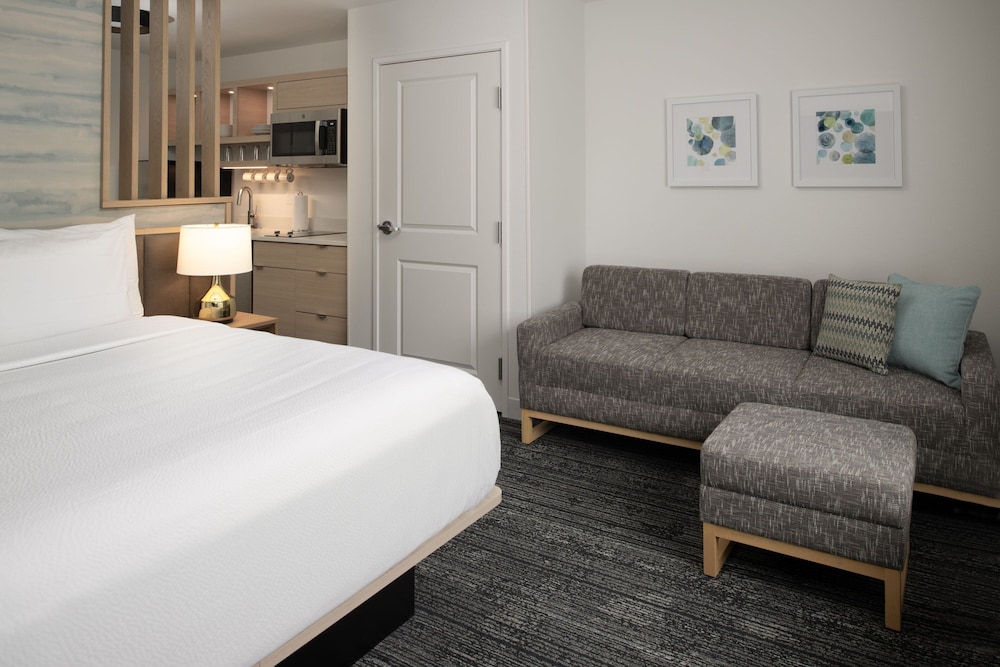 TownePlace Suites by Marriott Eugene 6/23