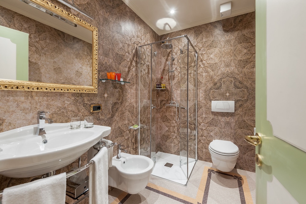 Hotel Al Ponte Antico 48/48