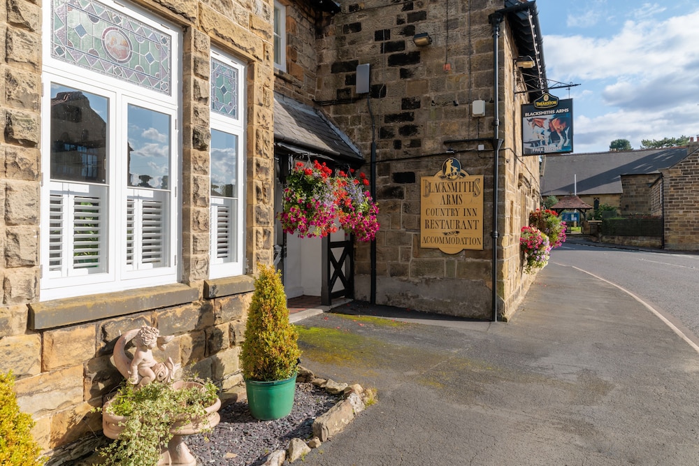 Blacksmiths Arms Inn 46/53