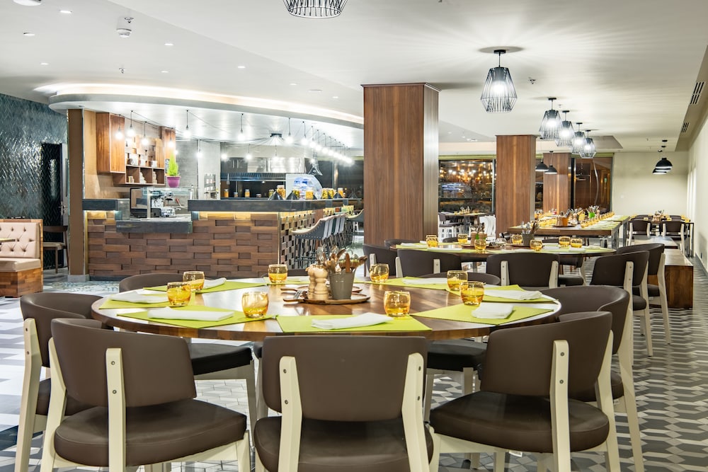 Radisson Hotel & Apartments Dammam Industry City 52/69