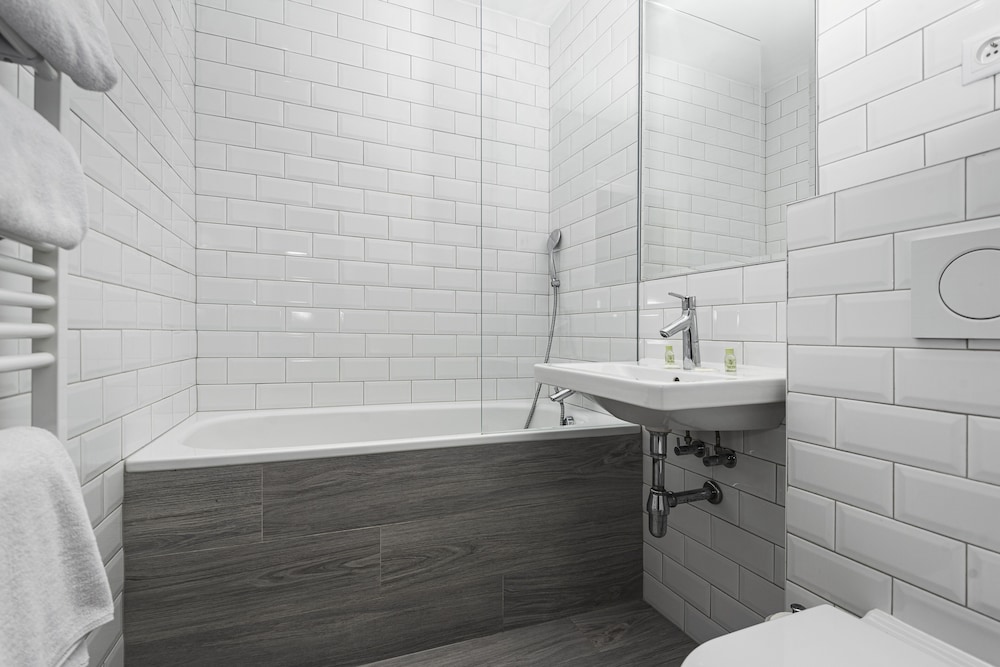 numa l Root Rooms and Apartments 22/81