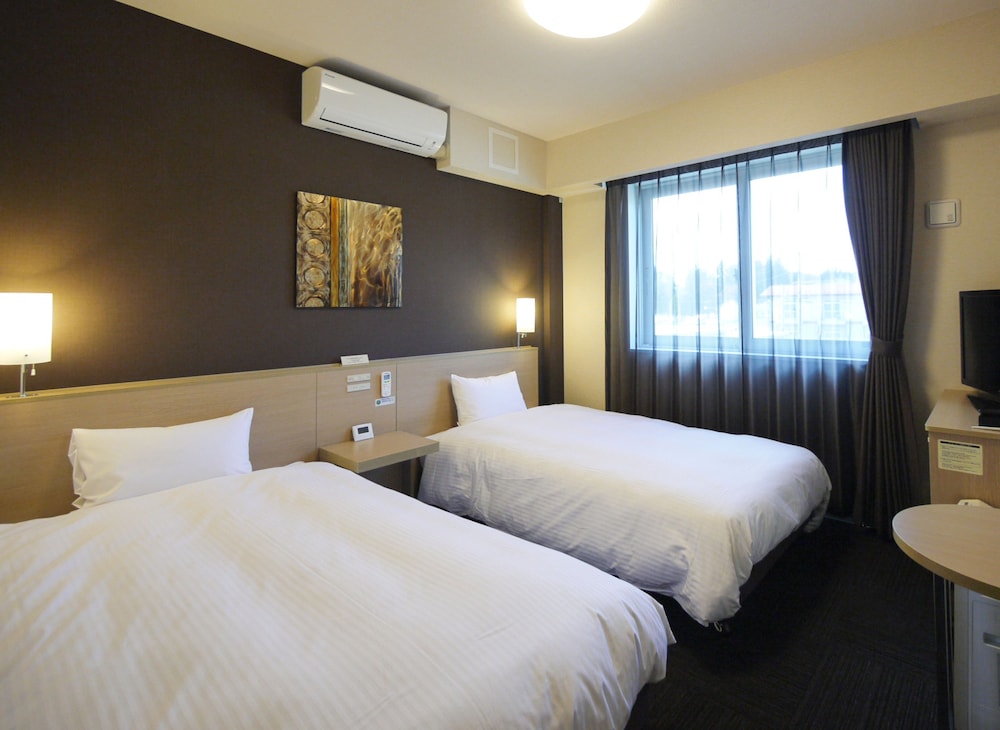 Hotel Route-Inn Tome 6/30