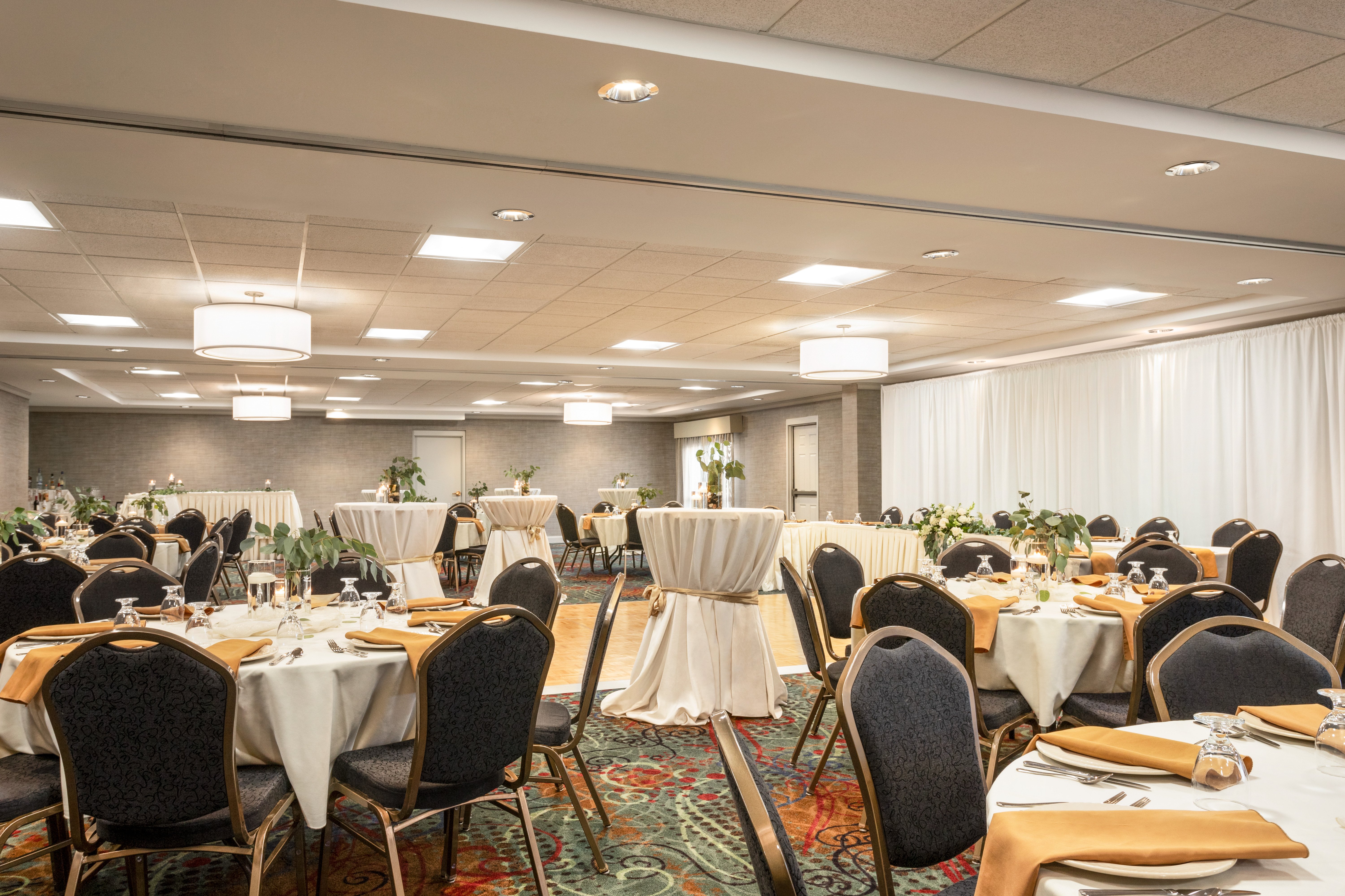Holiday Inn Hotel Suites Council Bluffs I 29 30/38