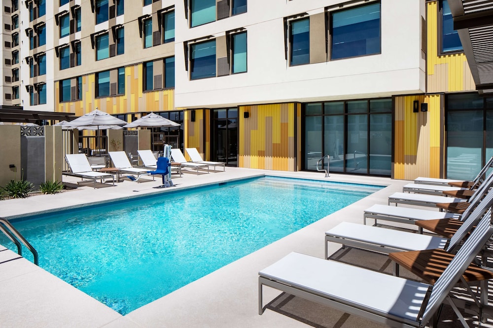 Hyatt House North Scottsdale 8/41