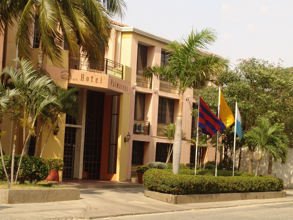 Palmarena Plaza Hotel 41/49