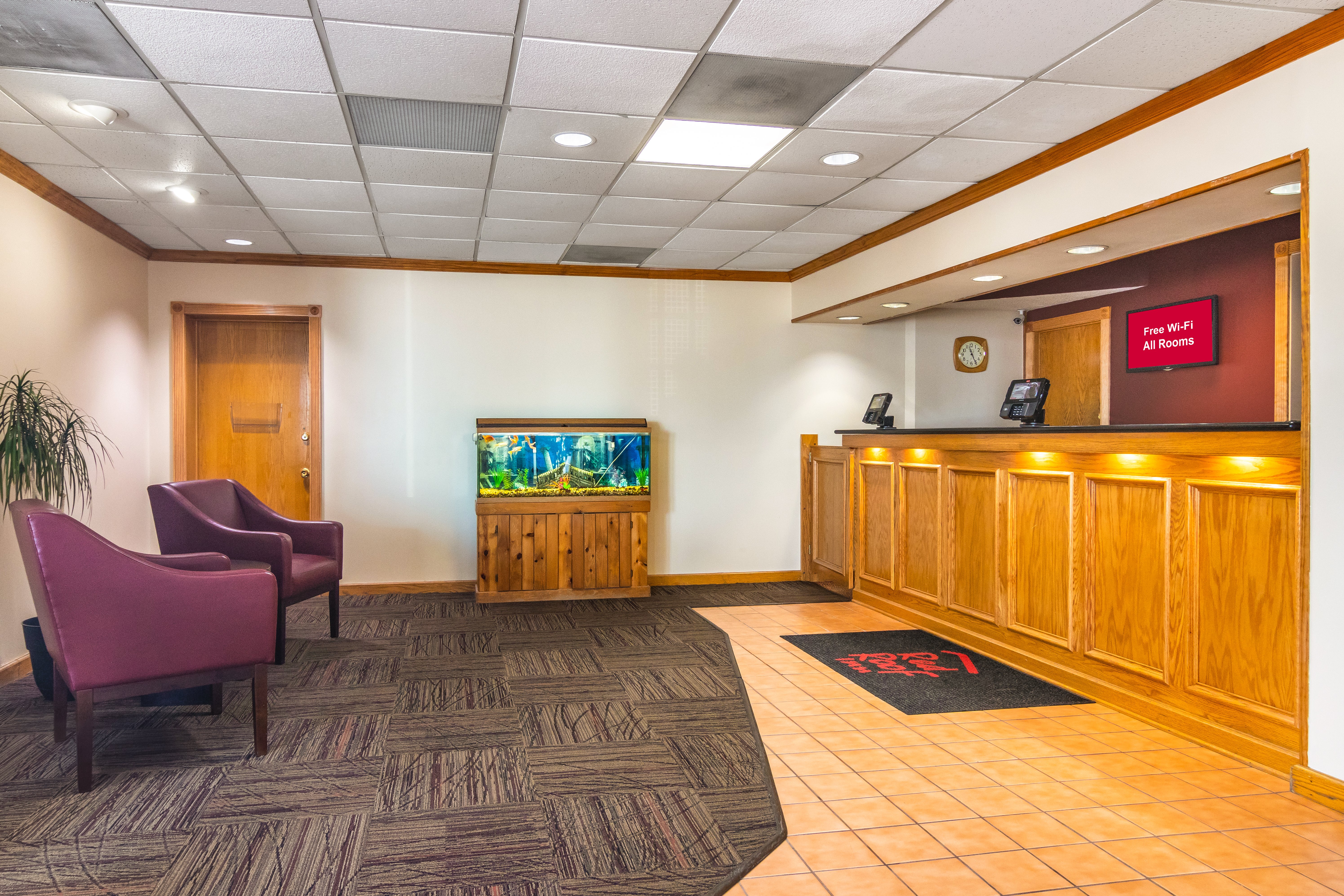 Red Roof Inn Ashtabula Austinburg 8/32