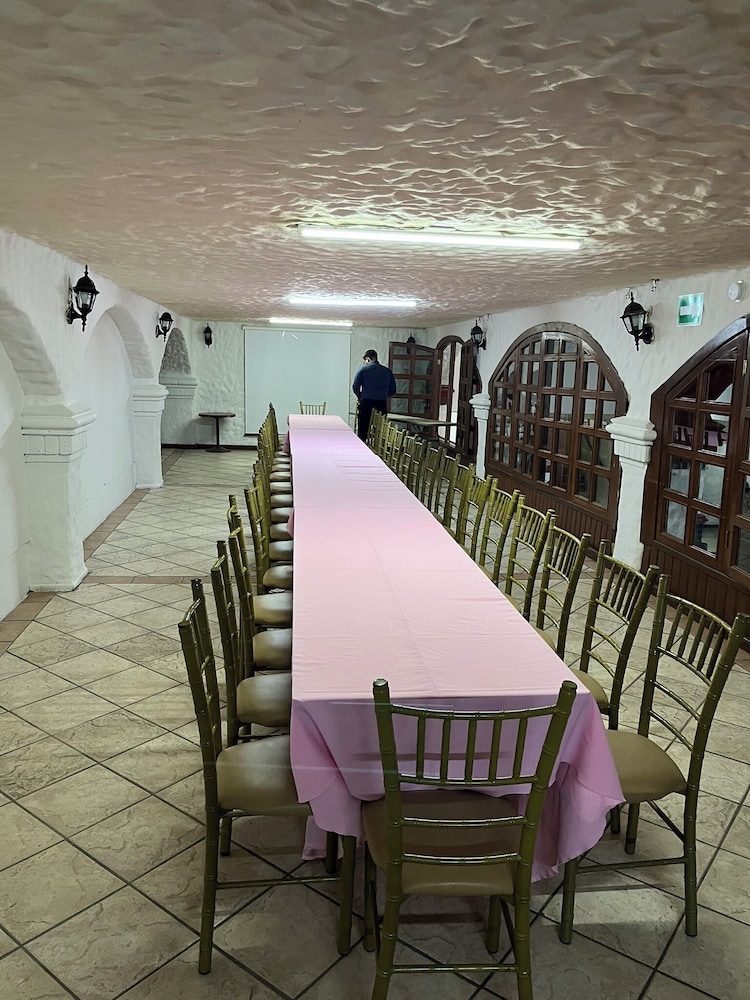 Hotel Villa Cahita 38/50