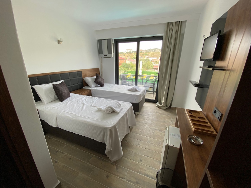 Atas Aqua Otel Avsa 24/51
