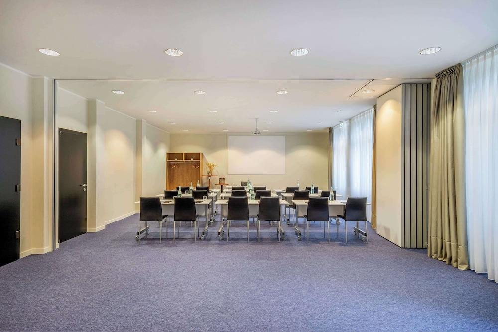 Hotel Bochum Wattenscheid, Affiliated by Melia 39/49