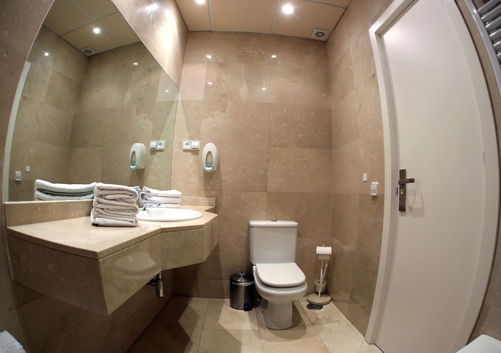 Hostal Sol Square Madrid 44/50