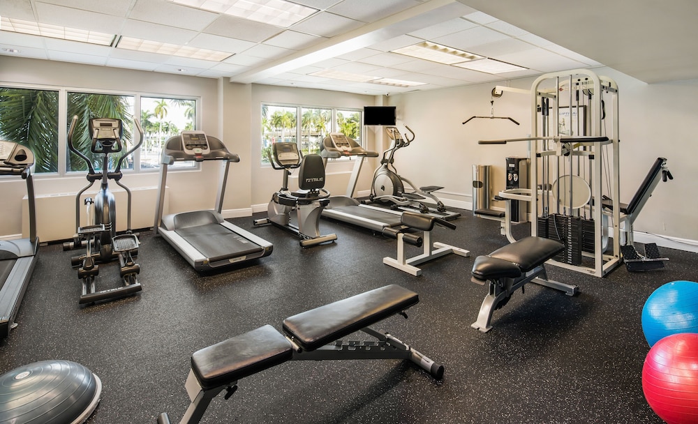 Holiday Inn Port of Miami Downtown Hotel 37/73