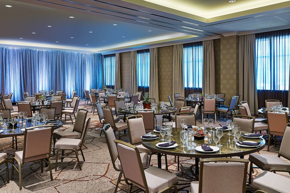 Sheraton Stonebriar Hotel 44/62