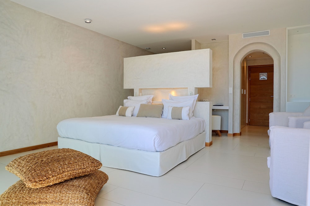Prestige, Suite, King Bed, Sea View, Pool Access