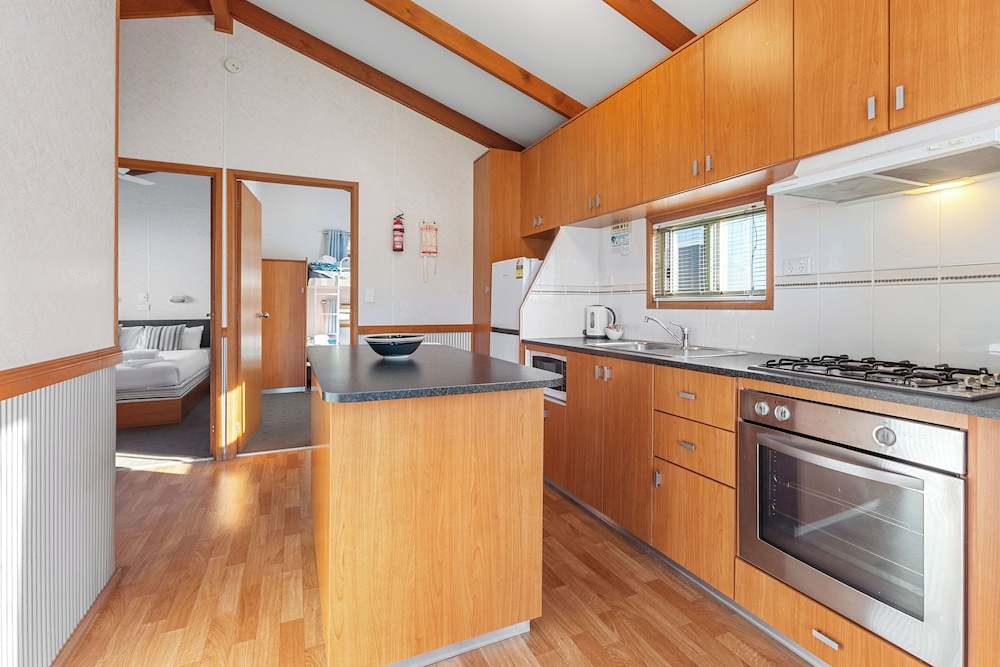 APOLLO BAY HOLIDAY PARK 6/50