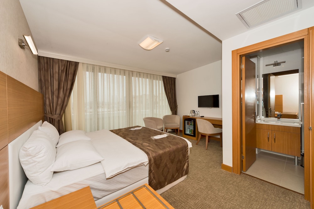 MIEN SUITES 20/29