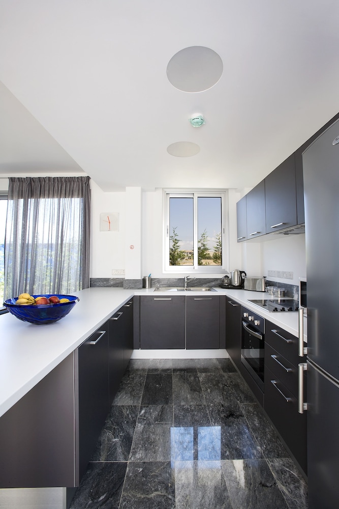 Paradise Cove Luxurious Beach Villas 33/50