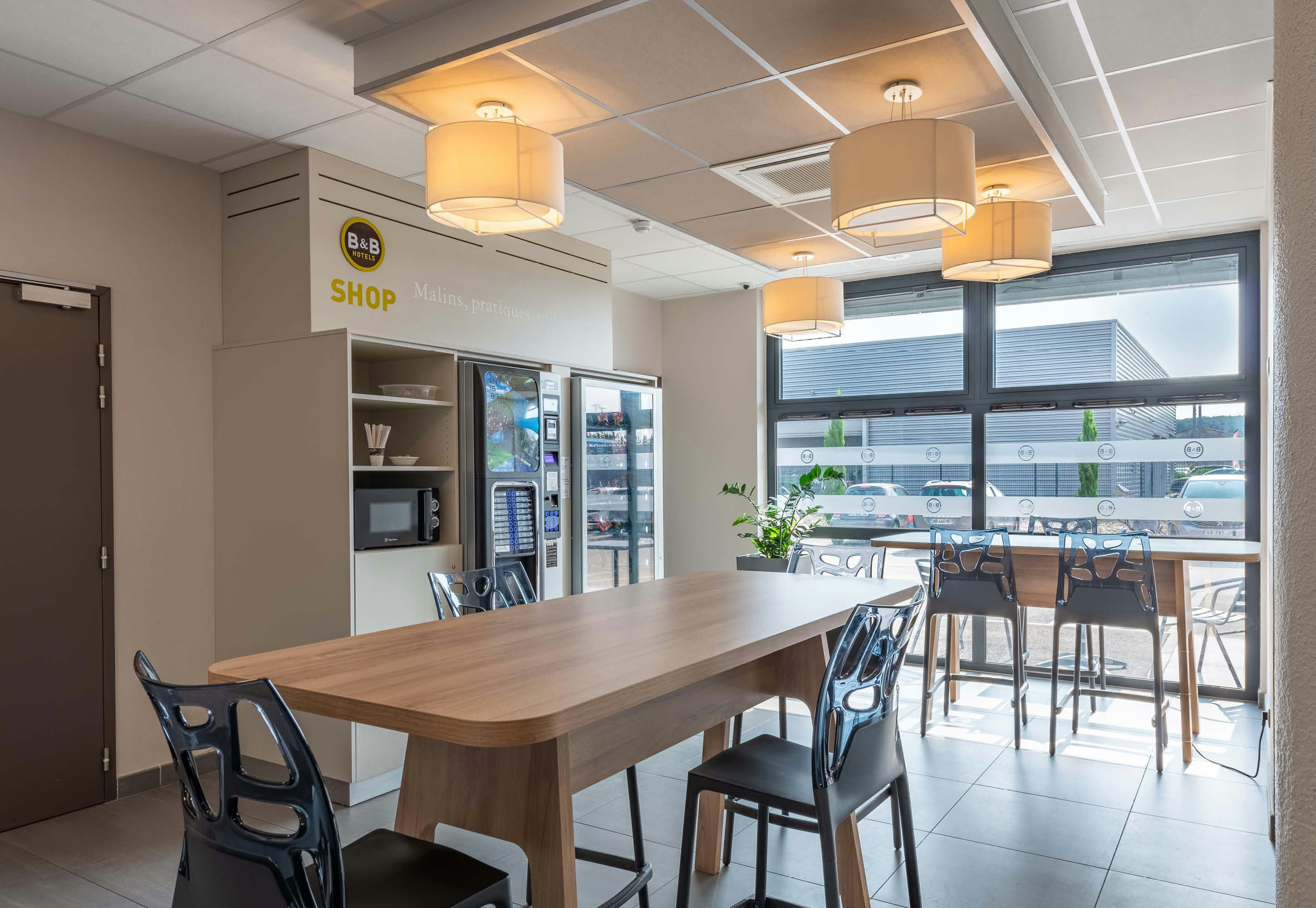 B And B Hotel Montelimar Sud 28/38