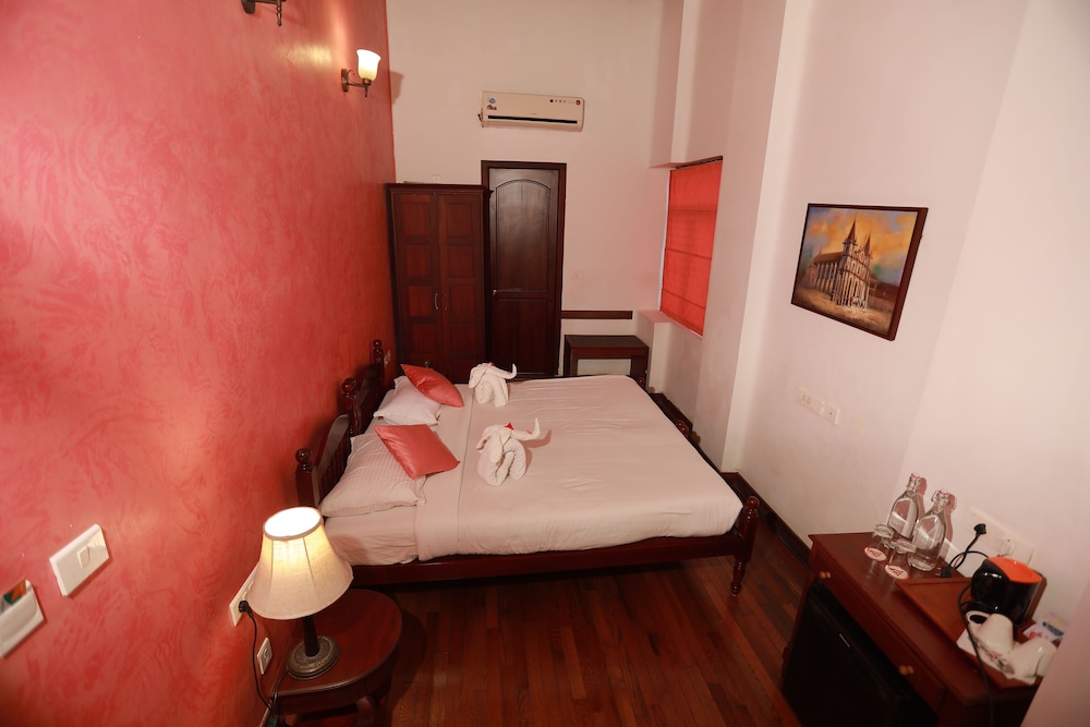 Amritara The Poovath Heritage Fort Kochi 14/50
