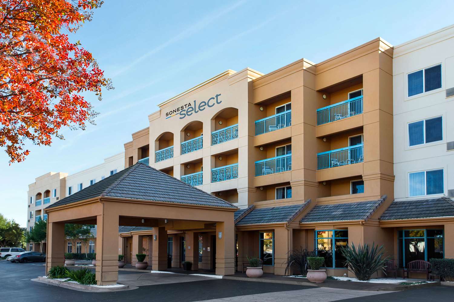 Sonesta Select Pleasant Hill 35/35