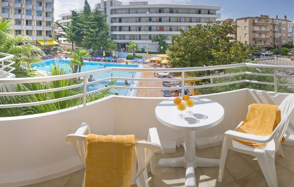 GHT Oasis Tossa & Spa 63/71