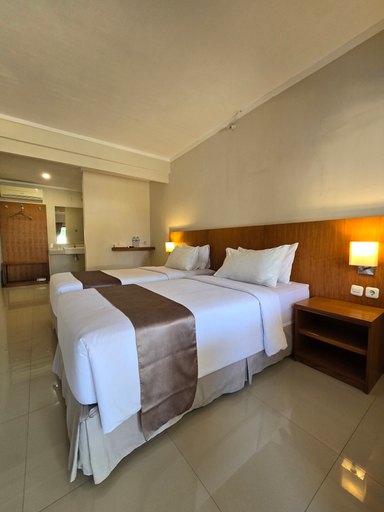 Hotel Ikhtiar Surya 4/11