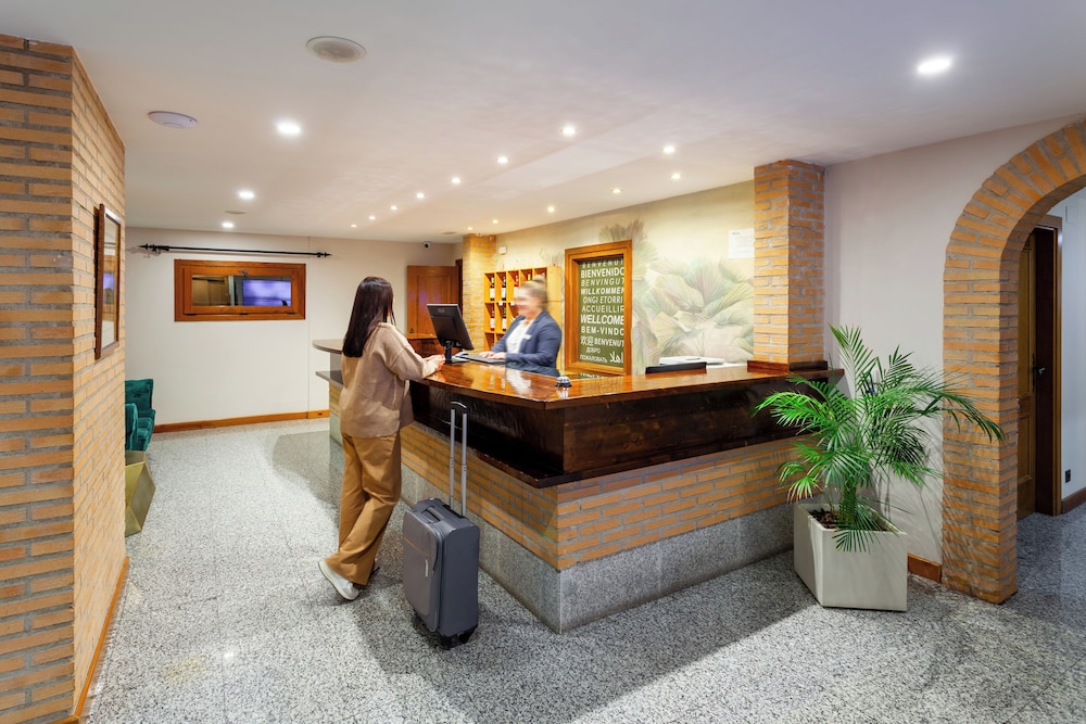 4US RIOJA WINE HOTEL 6/41